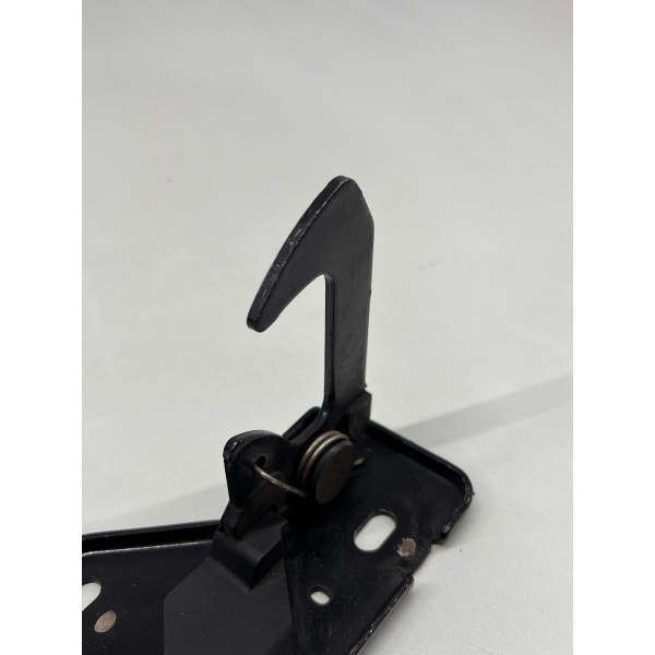 Contra Chapa Cofre Volkswagen Touareg 3.2 2002 A 2010