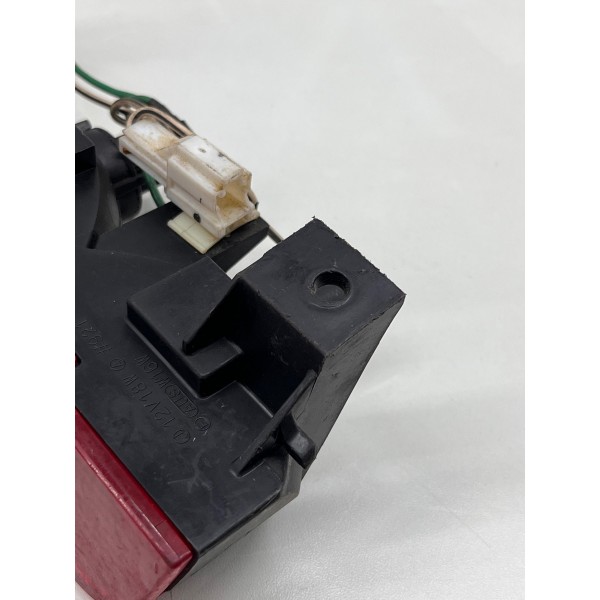 Luz De Freio Mitsubishi Pajero Dakar 2014