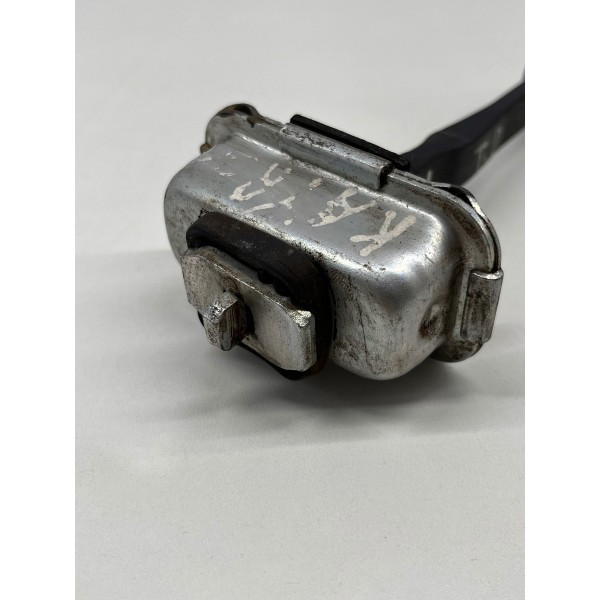 Limitador Porta Tras Direita Ssangyong Actyon 2011