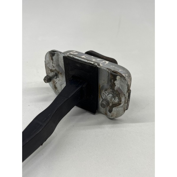 Limitador Porta Tras Direita Ssangyong Actyon 2011