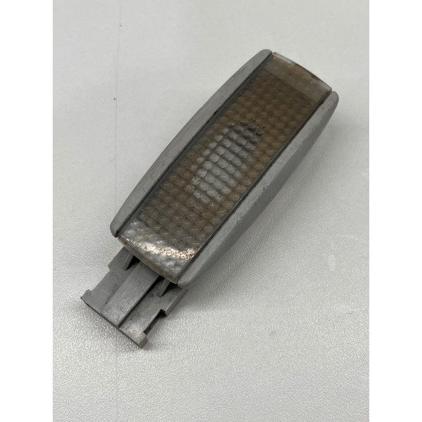 Luz Teto Cortesia Quebra Sol Volkswagem Golf 2012 A 2014