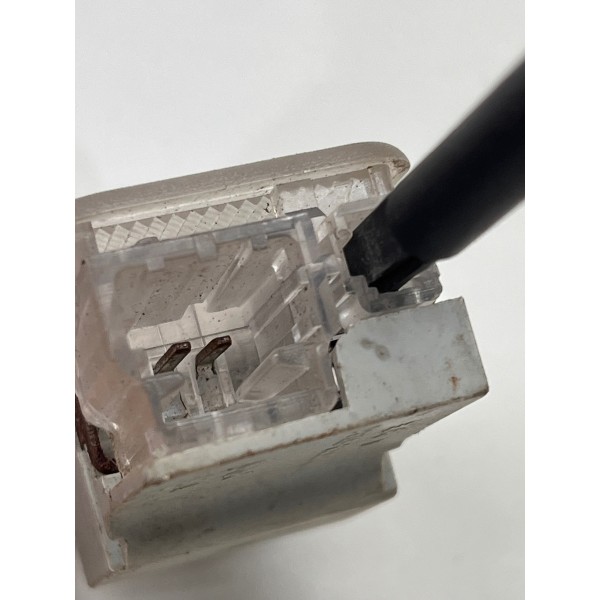 Luz Cortesia Porta Malas Citroen C4  2007 A 2013