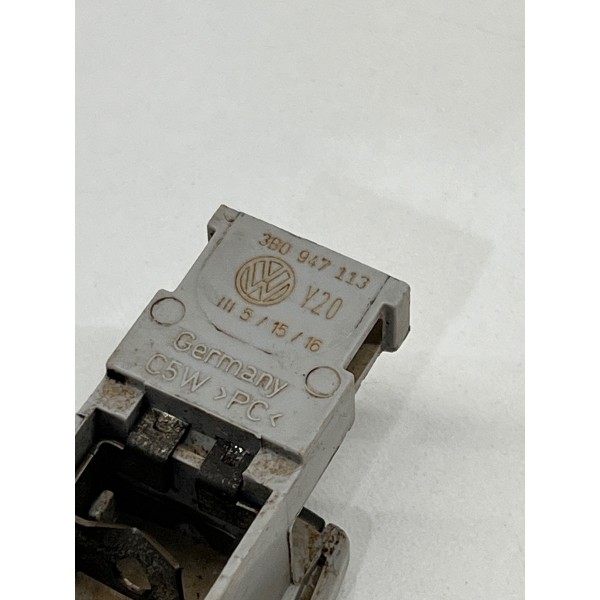 Luz Cortesía Tra/izq Volkswagen Jetta 2008 A 2015