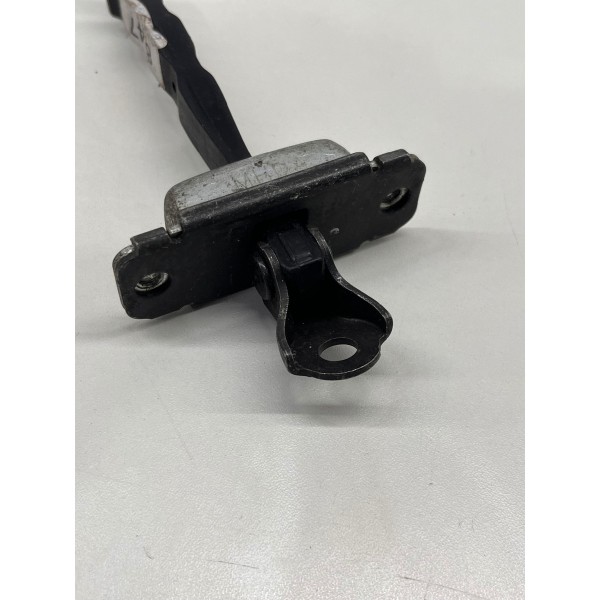 Limitador Porta Diant Esq Hyundai Hb20  2014 A 2018