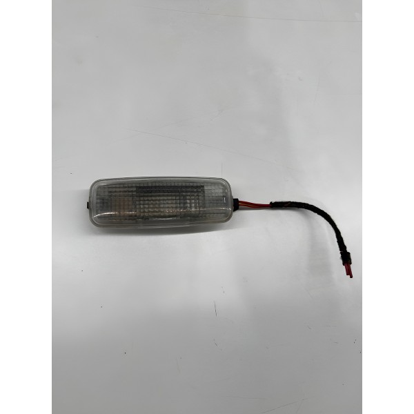 Luz De Teto Cortesia Audi A4 2001 A 2005 C/chicote