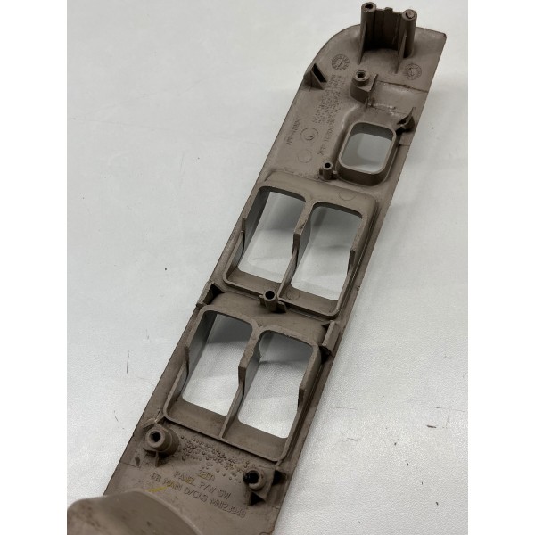 Moldura Comando Vidro Dianteiro L/e L200 Triton  2013