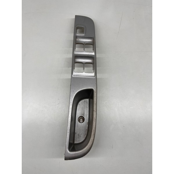 Moldura Comando Vidro Dianteiro L/e L200 Triton  2013