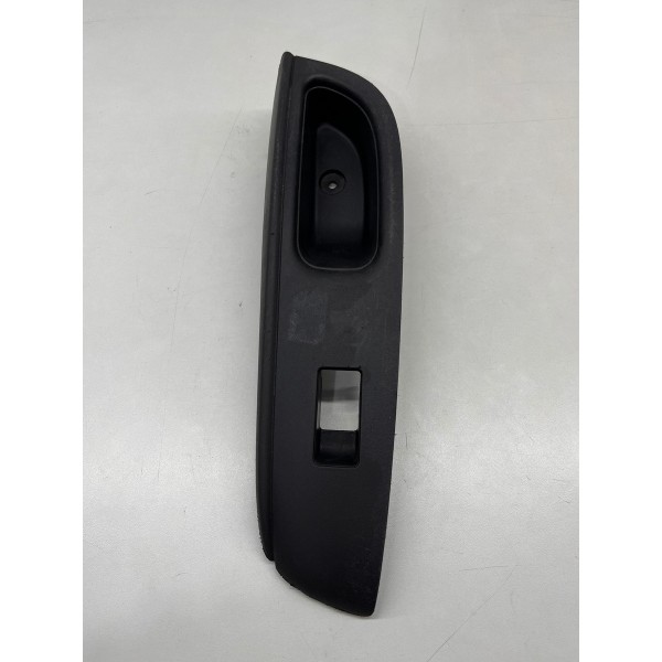 Moldura Botao Eletrico Tras\esq Nissan Versa 2015 A 2020