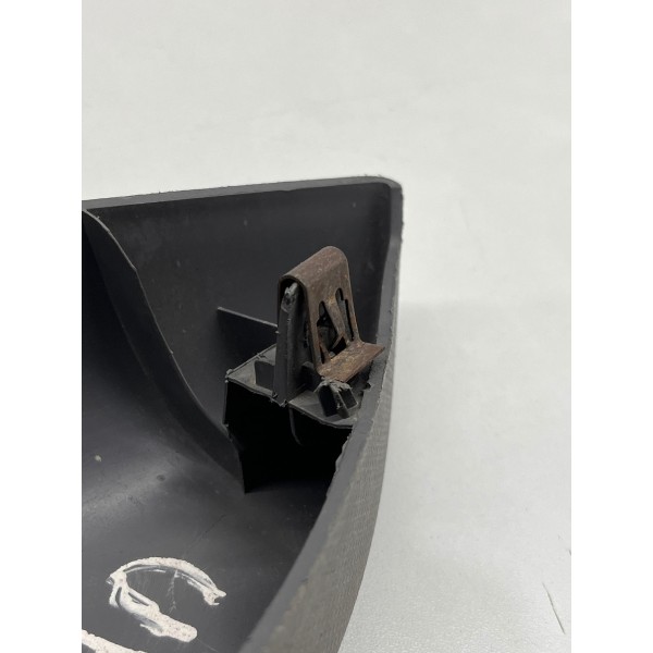 Acabamento Retrovisor Direito Siena 2013 A 2018