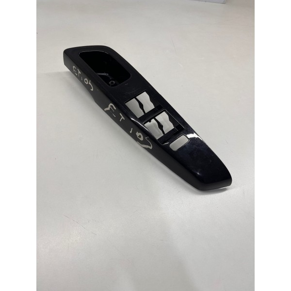 Moldura Botão Esquerdo Toyota Etios 2013 A 2017