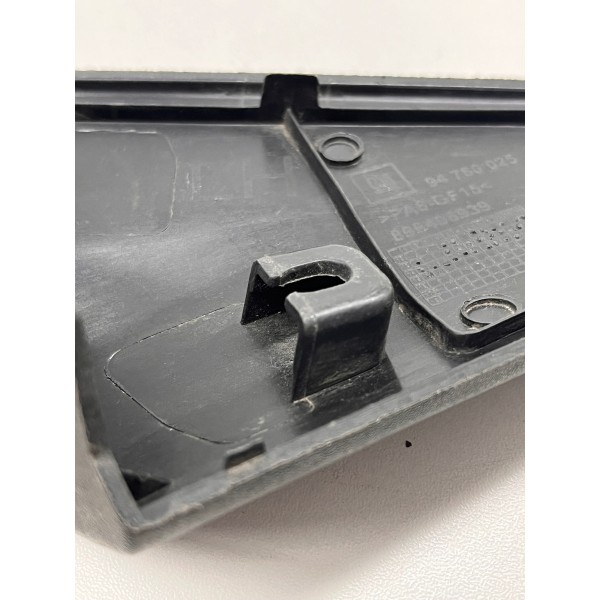 Moldura Acabamento Ext Retrovisor Dir Chevrolet Onix 2019