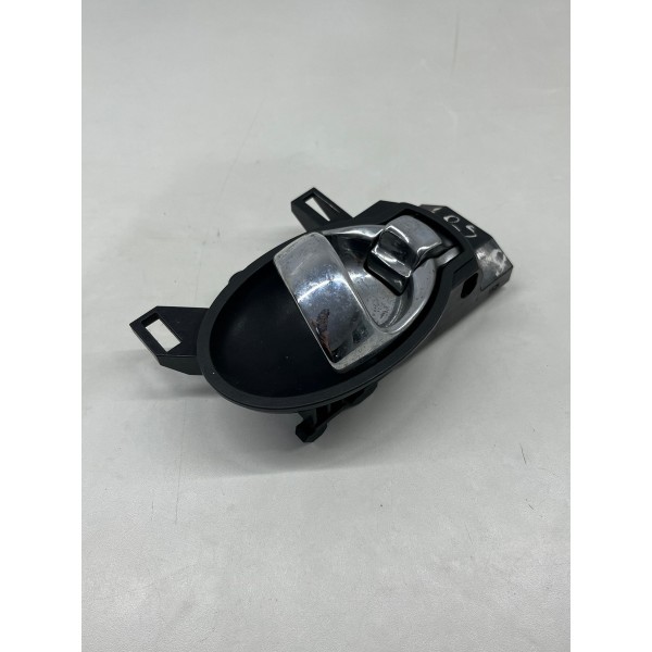 Maçaneta Interna Porta Tras Esq Nissan March S 2012
