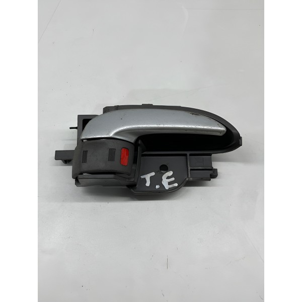 Maçaneta Interna Tras\esq Toyota Etios 2014