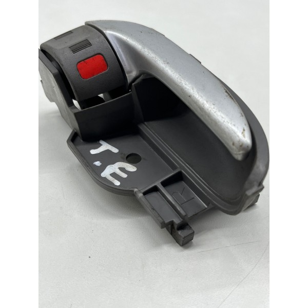 Maçaneta Interna Tras\esq Toyota Etios 2014