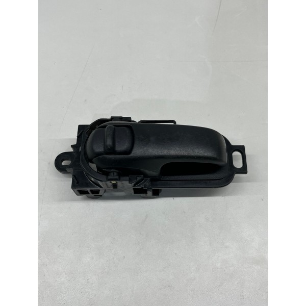 Maçaneta Interna Tras\esq  Nissan Tiida 1.8 2009 A 2012