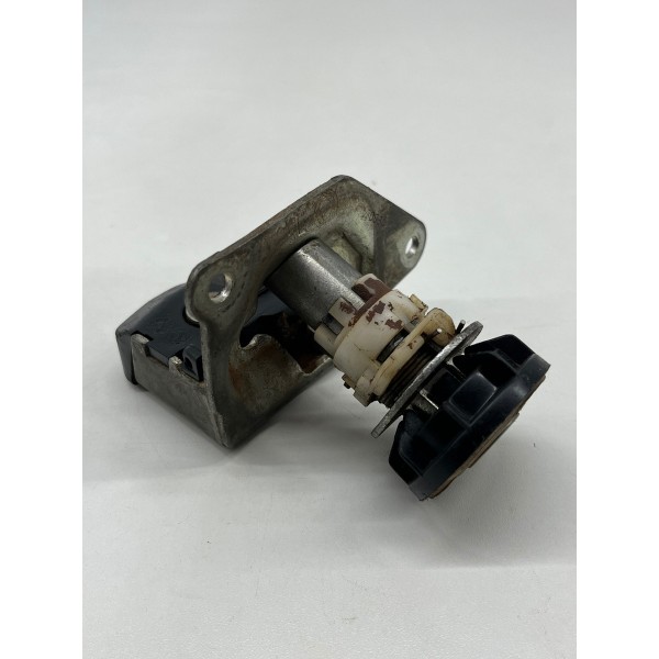 Trava Tampa Traseira Uno Vivace 2010 A 2021