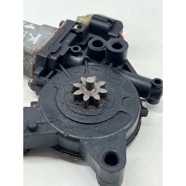 Motor Da Máquina De Vidro Traseira Direita Kia Cerato 2009