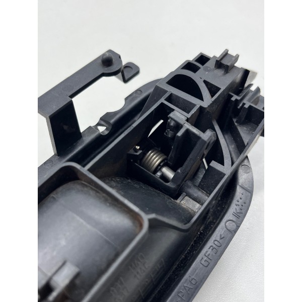 Maçaneta Interna Dianteira Direita Vw Amarok V6 2011 A 2022