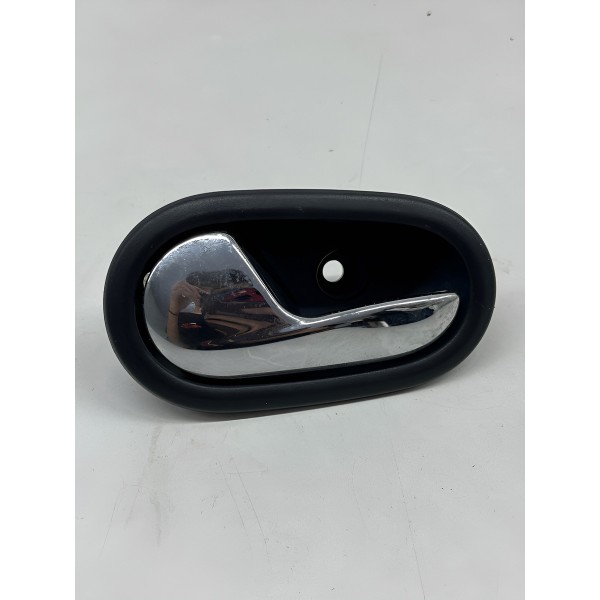 Maçaneta Interna Porta Traseiro Esquerdo Logan 2016