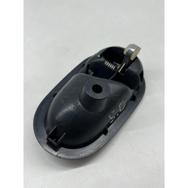 Maçaneta Interna Dianteiro Direito Sendeiro 2015 A 2018