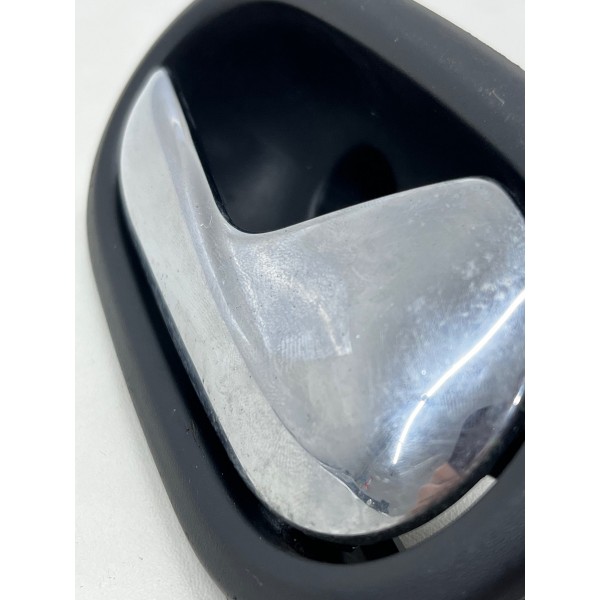 Maçaneta Interna Dianteiro Direito Sendeiro 2015 A 2018