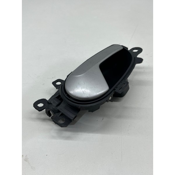 Maçaneta Interna Dianteira Direita Up Tsi 2014 A 2024