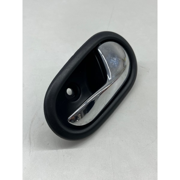 Maçaneta Interna Dianteiro Direito Renault Sandero 2018