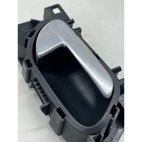 Maçaneta Interna Dianteiro Direito Peugeot 408 2011 A 2020
