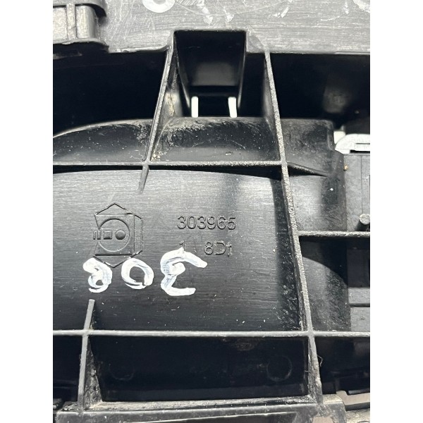 Maçaneta Interna Dianteira Direita Peugeot 208 2012