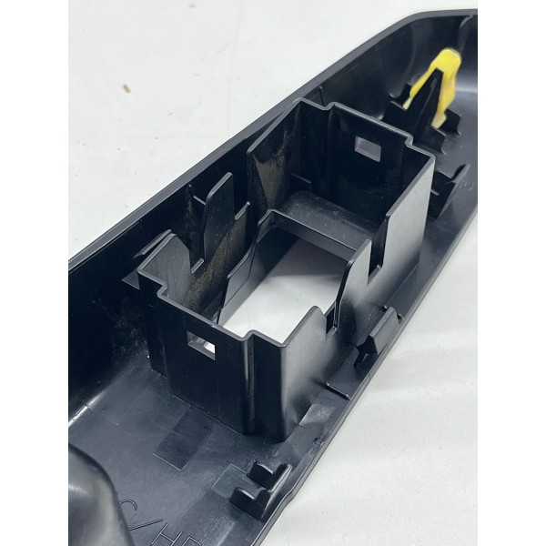 Moldura Comando Elétrico Traseiro Esquerdo Etios 2015 A 2018