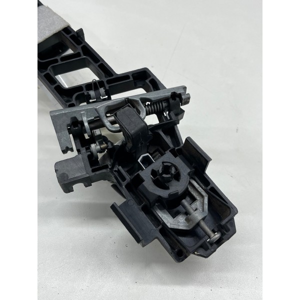 Maçaneta Externa Traseira Esquerda Ford Fiesta  2016.