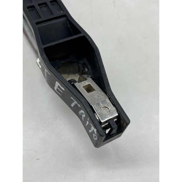 Maçaneta Externa Tras. Esqu. Mitsubishi Dakar 2011 A 2014