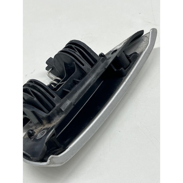 Macaneta Externa Dianteira Esquerda Renault  Sandero Gt 2016