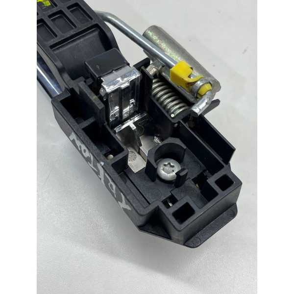 Maçaneta Ex. Porta L.d Mitsubishi L200 Triton 2008 A 2015