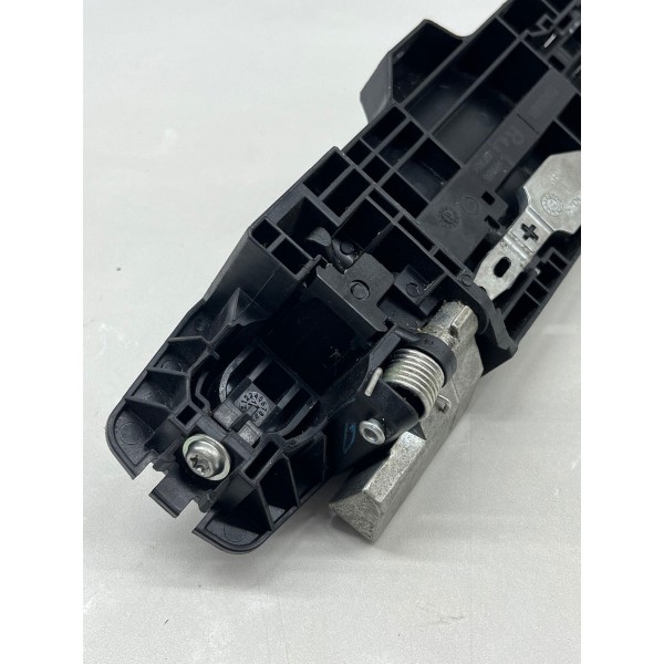 Maçaneta Externa Porta Dian. Dir. Nissan March 2014 A 2019