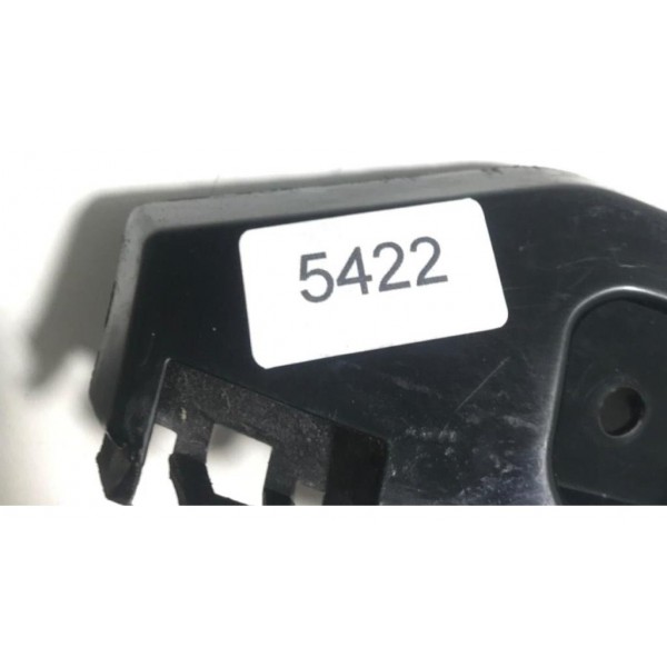 Guia Parachoque Tras\esq Ford Ka 2016 A 2020