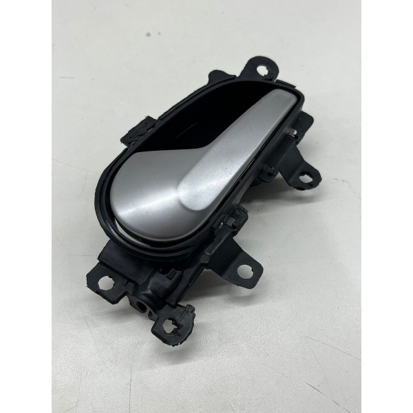 Maçaneta Interna Porta Tra. Esq. Volkswagen Up 2014 A 2017