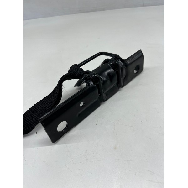 Suporte Trava Banco Traseira Direita Rampage 2024 A 2025