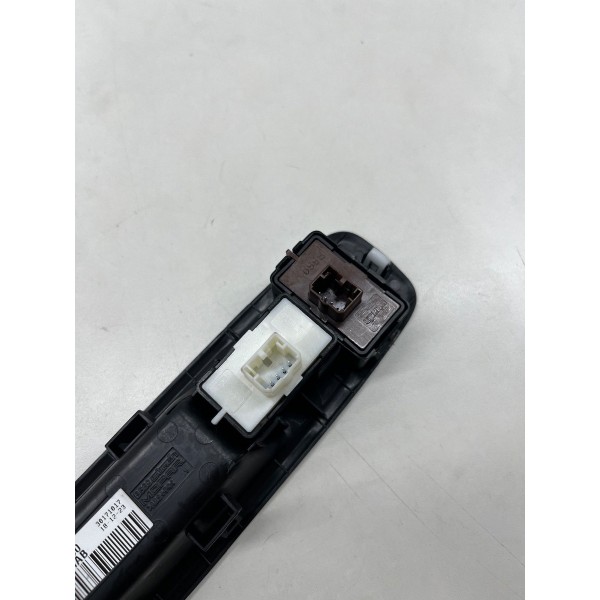 Botão Vidro Elétrico Dian. Direito Ram Rampage 2024 A 2025