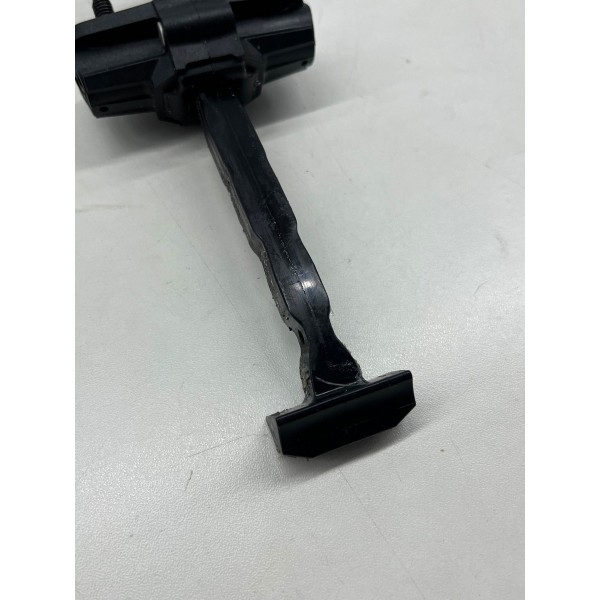 Limitador Dobradiça Porta Traseira  Ram Rampage 2024 A 2025