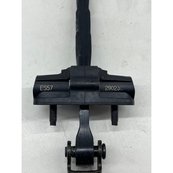 Limitador Dobradiça Porta Traseira  Ram Rampage 2024 A 2025