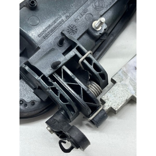 Maçaneta Ext Porta Traseira Direita Fiat Punto 2008 A 2012