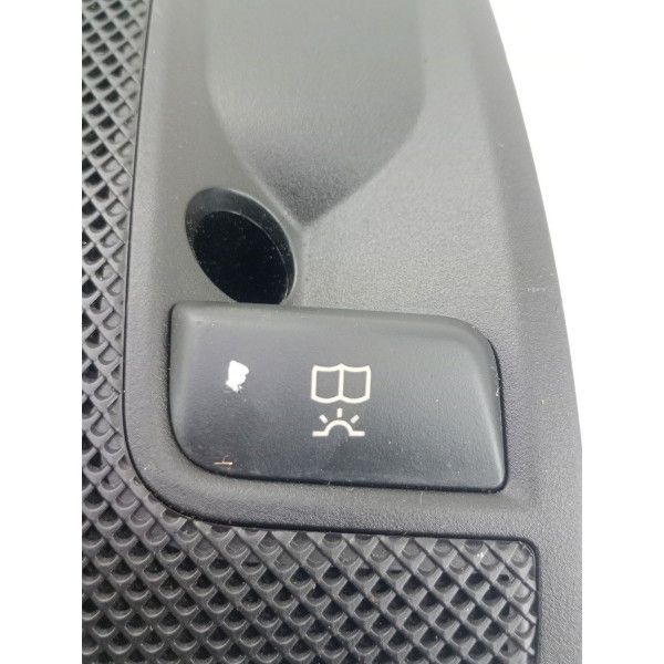 Luz Cortesia Mercedes B200 2015 A 2019