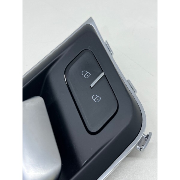 Maçaneta Interna Dianteira Esquerda Chery Tiggo 8 Pro 2025