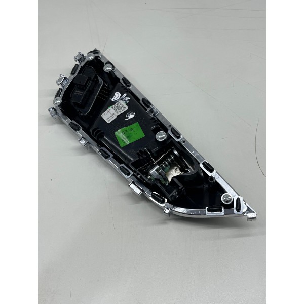 Maçaneta Interna Dianteira Esquerda Chery Tiggo 8 Pro 2025