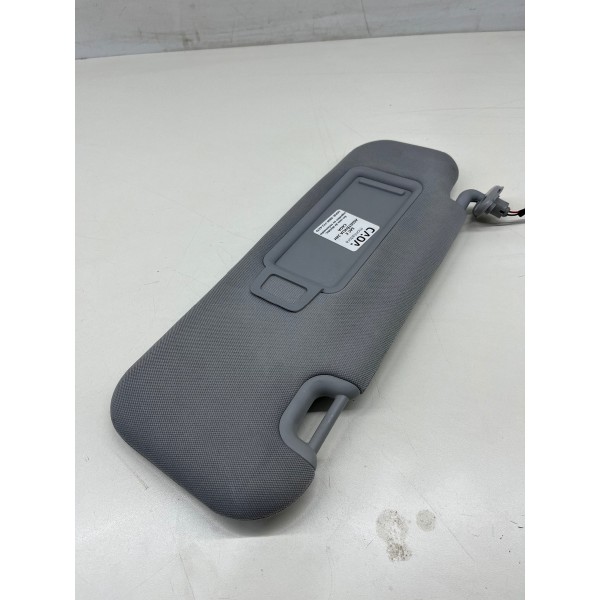 Quebra-sol Esquerdo Chery Tiggo 8 Pro 2025