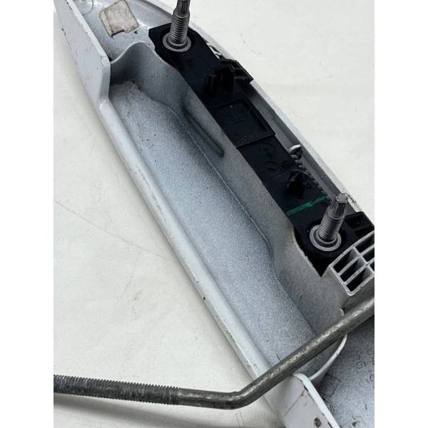 Maçaneta Ext. Dianteira Direita Chevrolet Onix 2013 A 2019