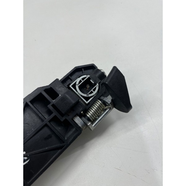 Maçaneta Externa Traseira Esquerda Fiat Palio 2013 A 2019