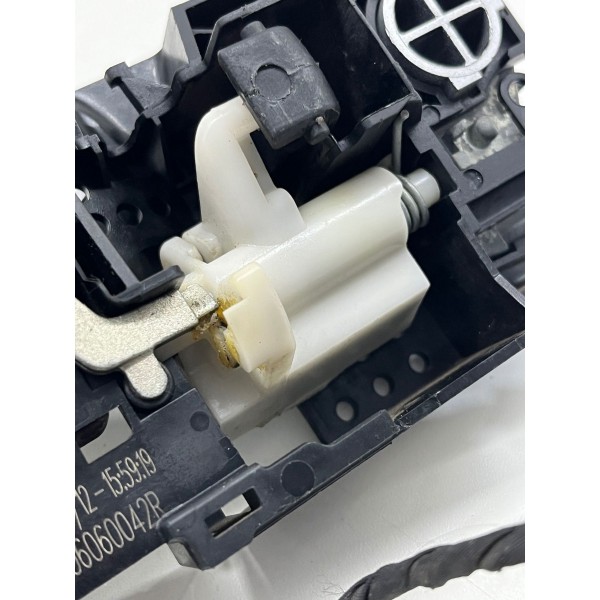 Maçaneta Ext. Dianteira Direita Renault Fluence 2011 A 2013