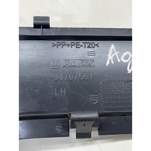 Tampa Interna Lanterna Tras.esq Chevrolet Agile 2011 A 2014